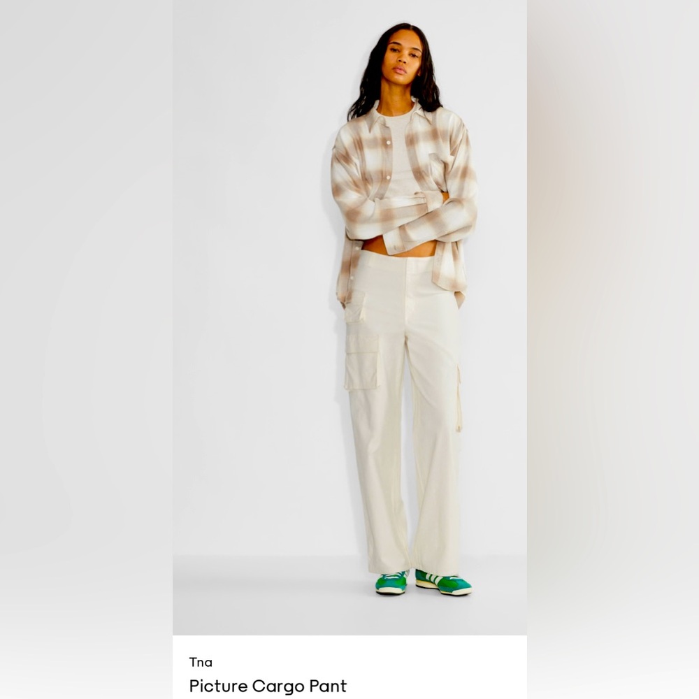 Aritzia Tna Picture Cargo Pant  Size 4